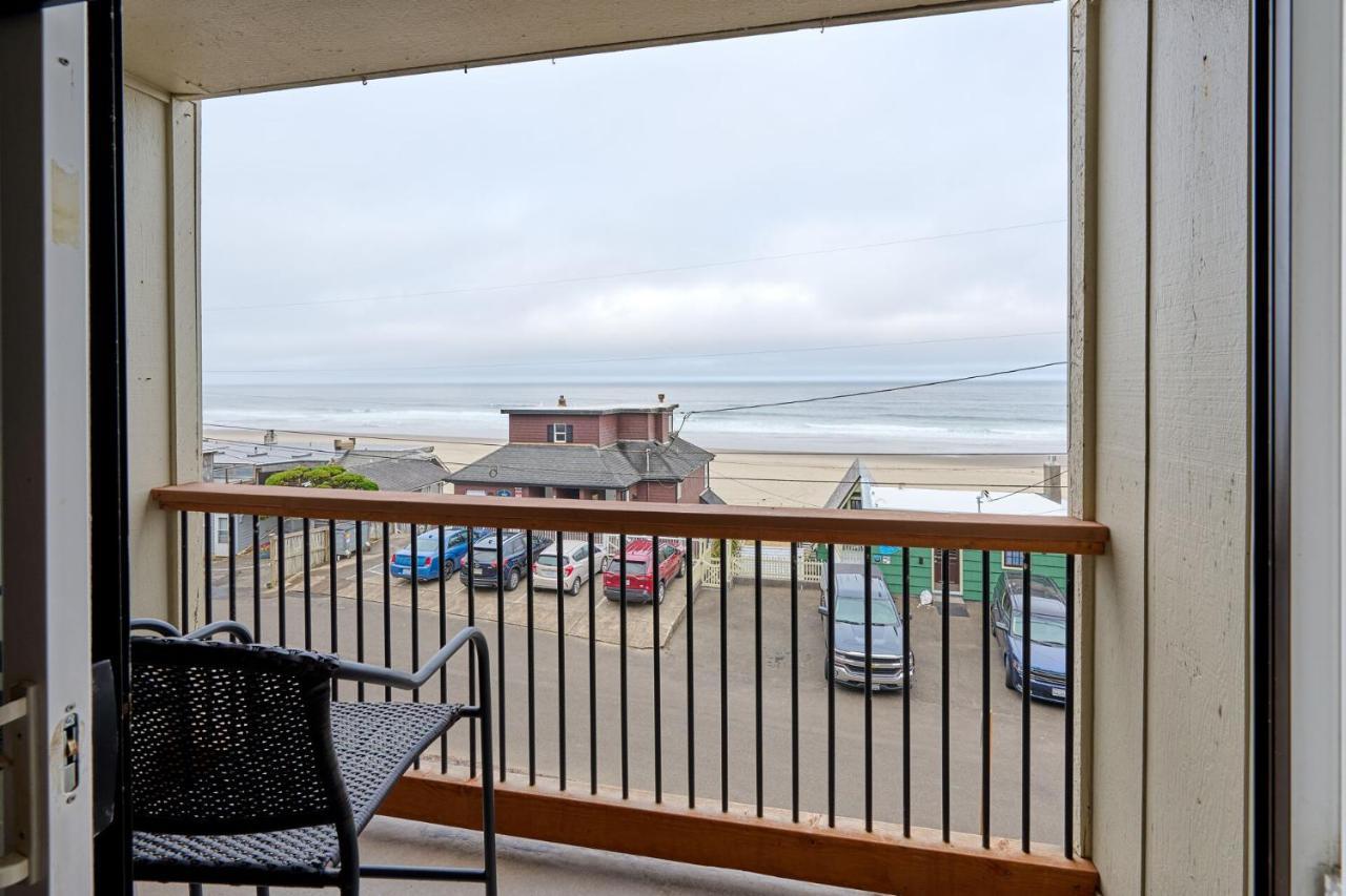 Surftides Plaza Rentals Lincoln City Exteriör bild